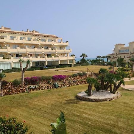 2 Bedroom Apartment Overlooking Mediterranean, 2 Outdoor Pools La Cala De Mijas Exterior foto